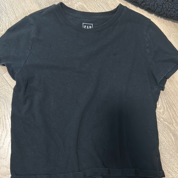 plain black gap tee (long baby tee) - Picture 1 of 2